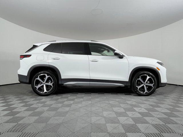 Photo of 2025 Pure White Volkswagen Tiguan