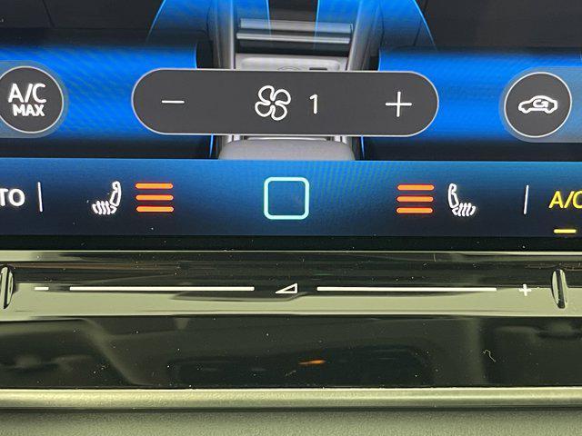 Photo of 2025 Pure White Volkswagen Tiguan
