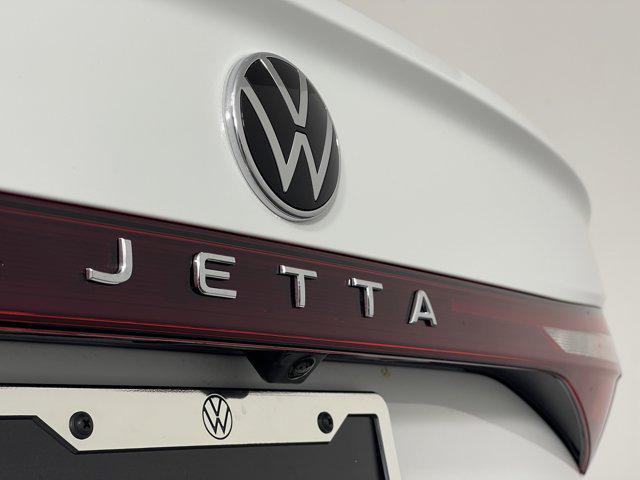 Photo of 2025 Pure White Volkswagen Jetta