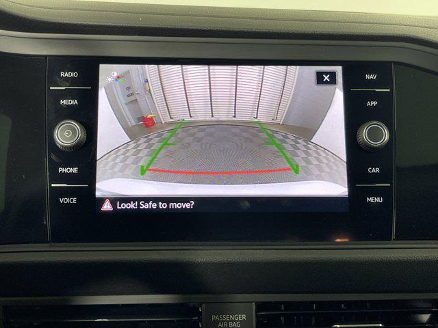 Photo of 2021 Pure White Volkswagen Jetta