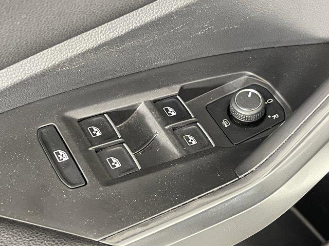 Photo of 2021 Pure White Volkswagen Jetta