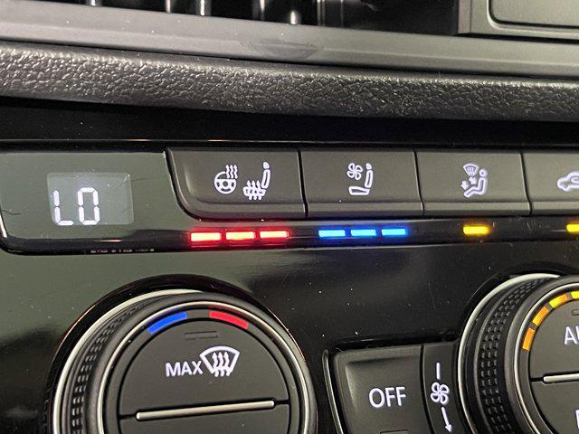 Photo of 2021 Pure White Volkswagen Jetta