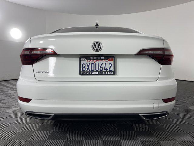 Photo of 2021 Pure White Volkswagen Jetta