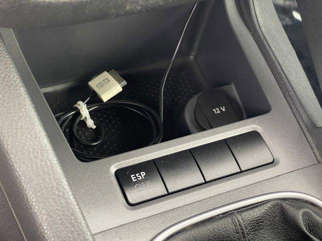 Photo of 2007 Candy White Volkswagen Rabbit