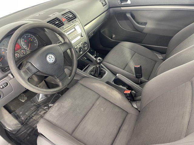 Photo of 2007 Candy White Volkswagen Rabbit