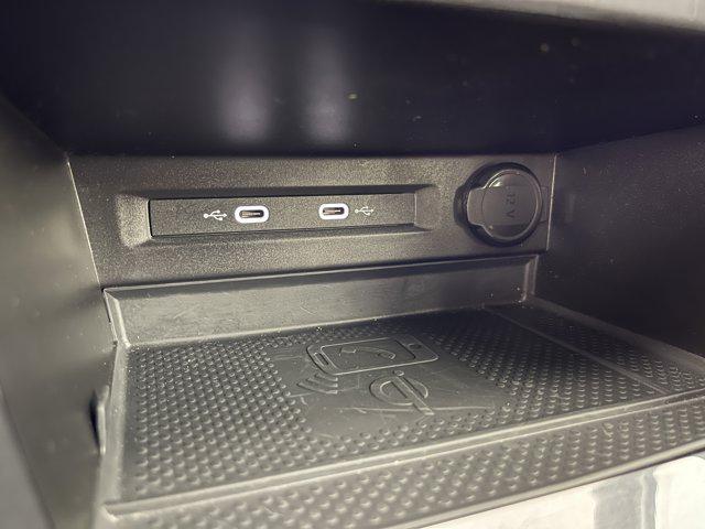 Photo of 2023 Opal White Pearl Volkswagen Tiguan