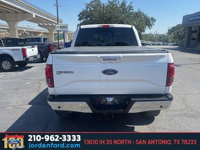 Photo of 2016 White Platinum Clearcoat Metallic Ford F-150