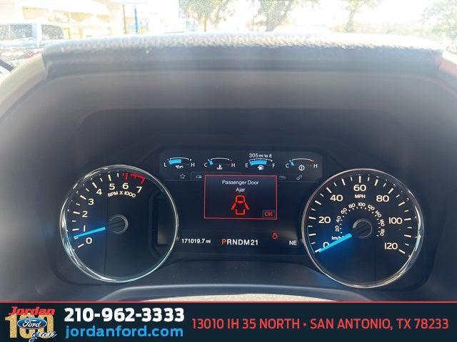 Photo of 2016 White Platinum Clearcoat Metallic Ford F-150