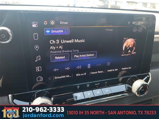 Photo of 2023 Summit White Chevrolet Colorado