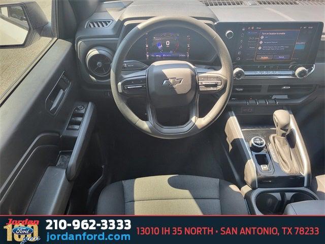 Photo of 2023 Summit White Chevrolet Colorado