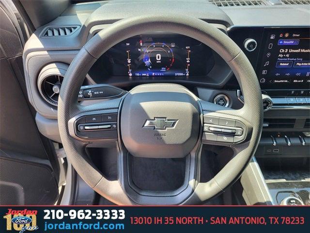 Photo of 2023 Summit White Chevrolet Colorado