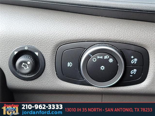 Photo of 2022 Oxford White Ford Transit-250