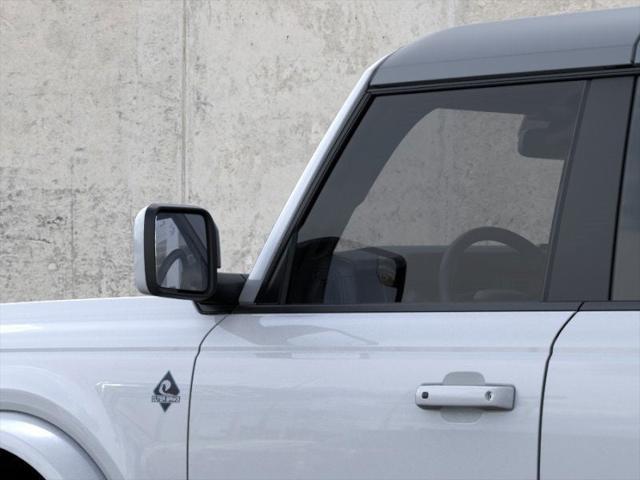 Photo of 2025 Oxford White Ford Bronco