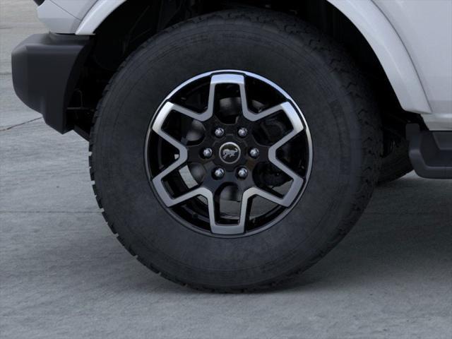 Photo of 2025 Oxford White Ford Bronco