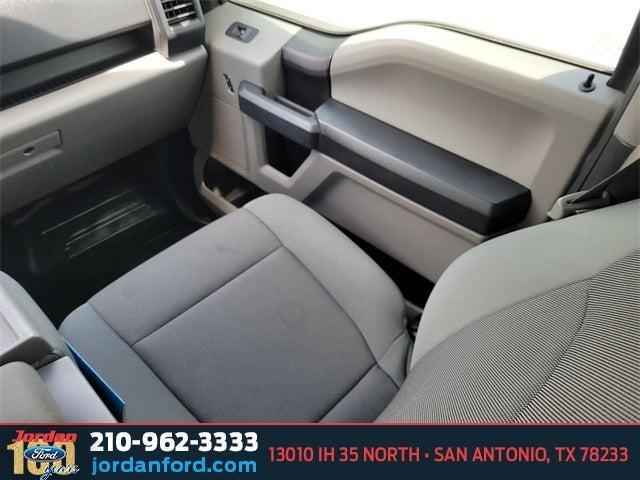 Photo of 2016 Oxford White Ford F-150