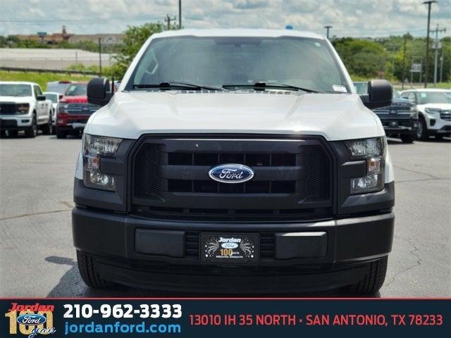 Photo of 2016 Oxford White Ford F-150