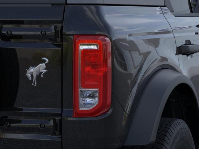 Photo of 2025 Shadow Black Ford Bronco