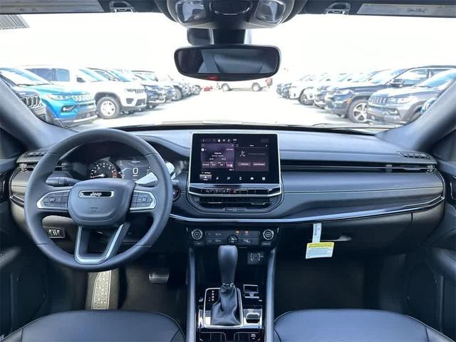 Photo of 2024 Hydro Blue Pearlcoat Jeep Compass
