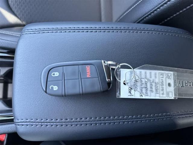 Photo of 2024 Hydro Blue Pearlcoat Jeep Compass