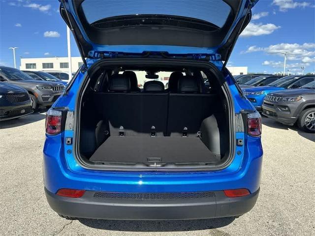 Photo of 2024 Hydro Blue Pearlcoat Jeep Compass