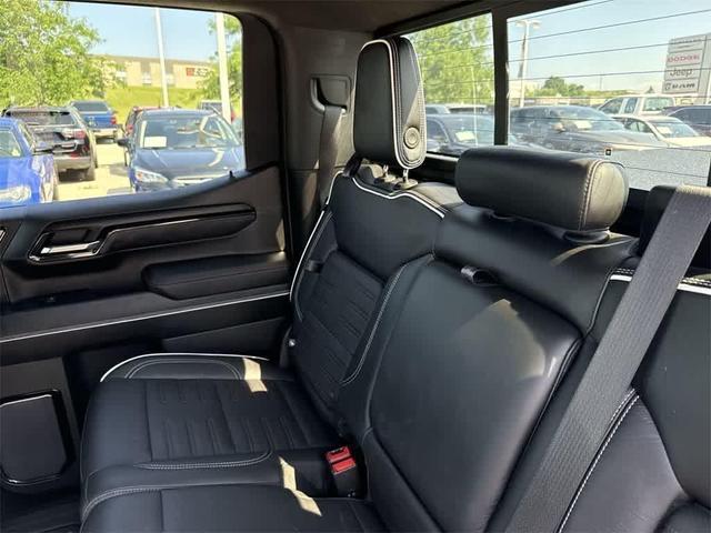 Photo of 2023 Dynamic Blue Metallic GMC Sierra 1500