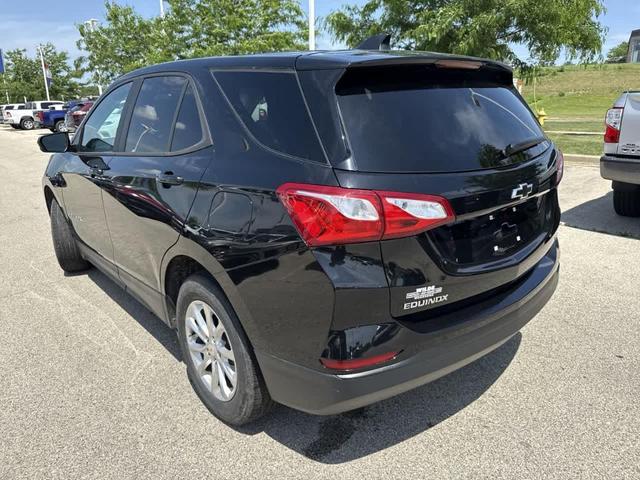 Photo of 2020 Mosaic Black Metallic Chevrolet Equinox