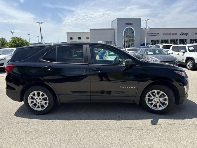 Photo of 2020 Mosaic Black Metallic Chevrolet Equinox