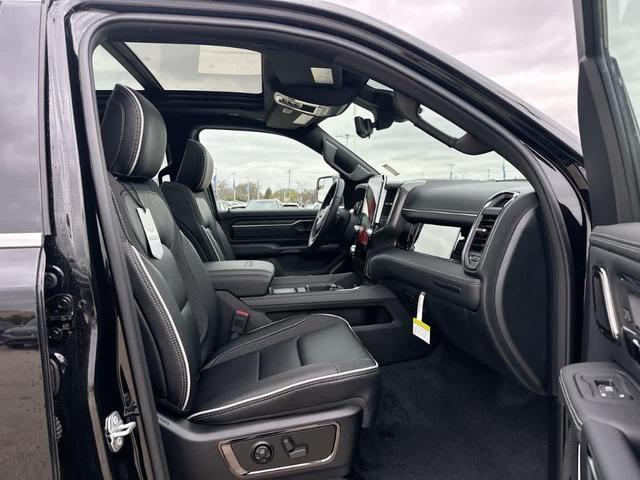 Photo of 2025 Diamond Black RAM 1500