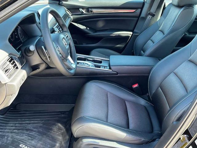 Photo of 2022 Crystal Black Pearl Honda Accord
