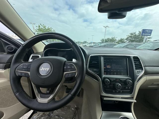 Photo of 2014 Brilliant Black Crystal Pearlcoat Jeep Grand Cherokee