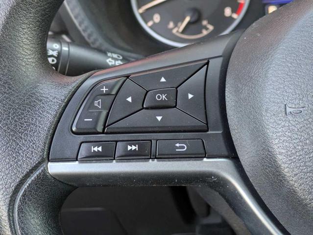 Photo of 2022 Cloud White Nissan Sentra