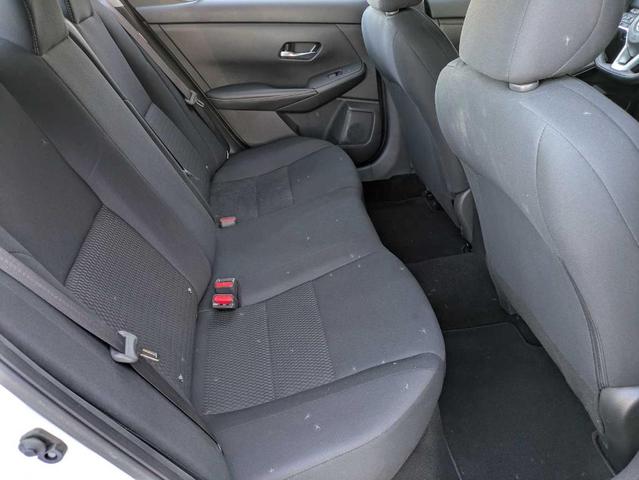 Photo of 2022 Cloud White Nissan Sentra