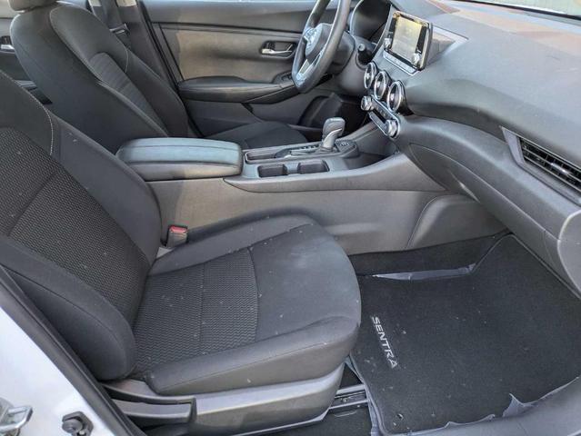 Photo of 2022 Cloud White Nissan Sentra