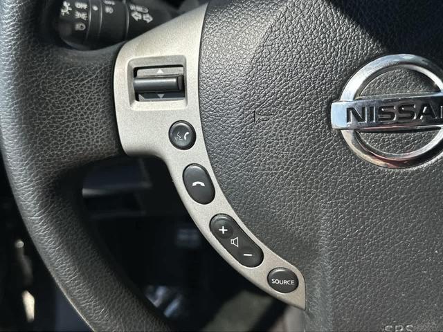 Photo of 2013 Super Black Nissan Rogue