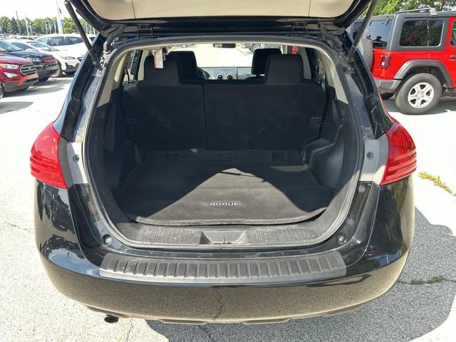 Photo of 2013 Super Black Nissan Rogue