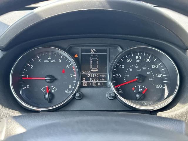 Photo of 2013 Super Black Nissan Rogue