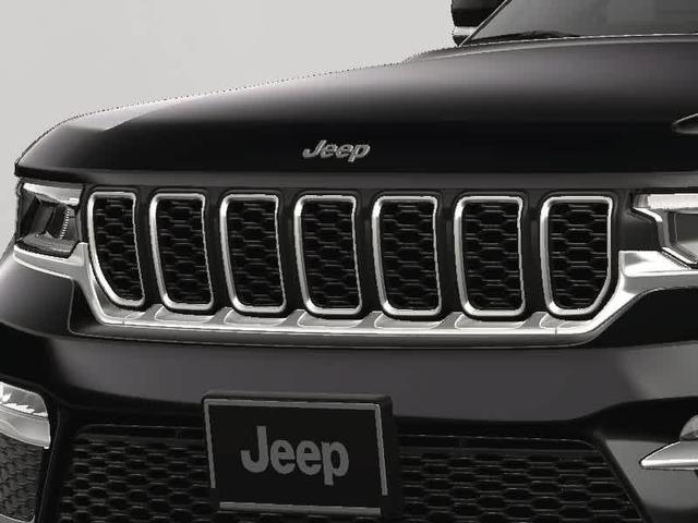 Photo of 2025 Diamond Black Jeep Grand Cherokee