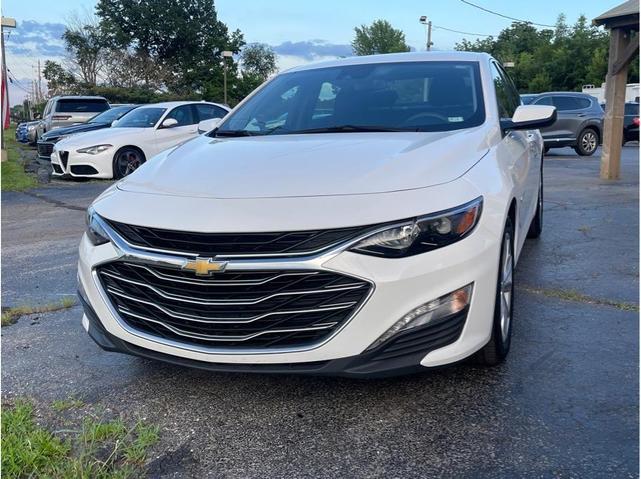 Photo of 2023 Summit White Chevrolet Malibu