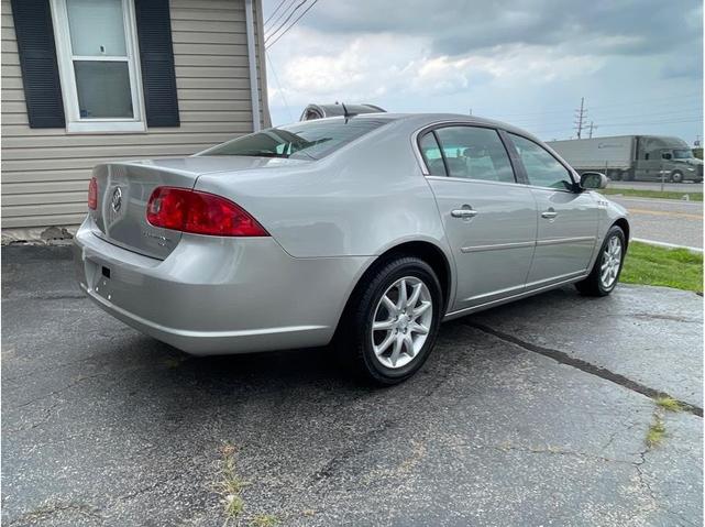 Photo of 2008 Platinum Metallic Buick Lucerne