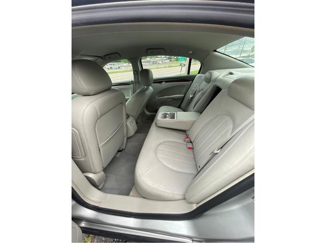 Photo of 2008 Platinum Metallic Buick Lucerne