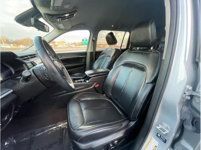 Photo of 2021 Silver Zynith Jeep Grand Cherokee L
