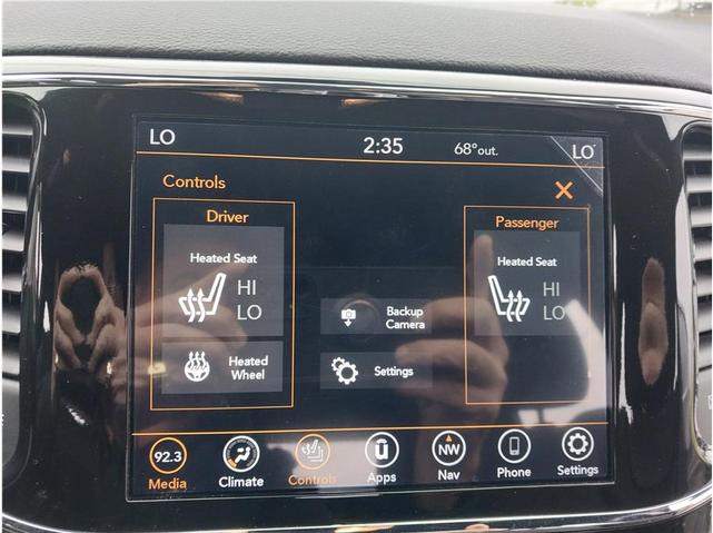 Photo of 2022 Diamond Black Crystal Pearlcoat Jeep Grand Cherokee