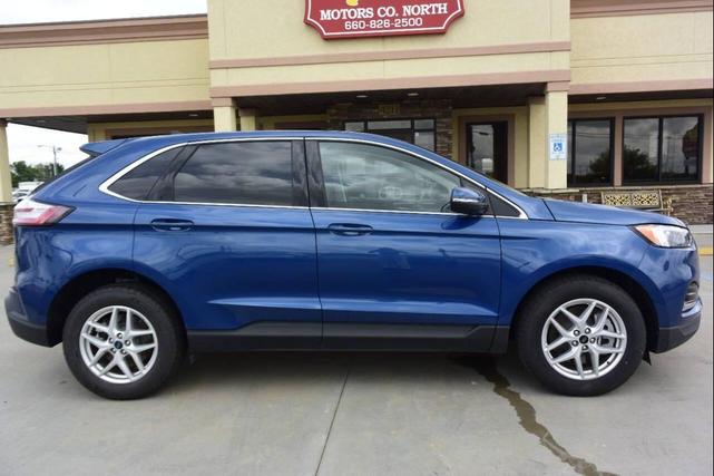 Photo of 2024 Blue Ford Edge