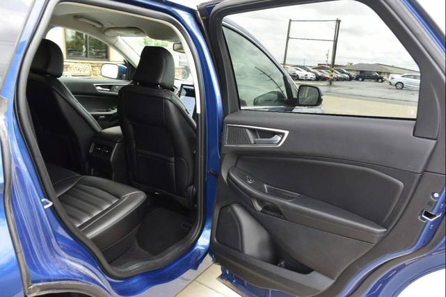 Photo of 2024 Blue Ford Edge