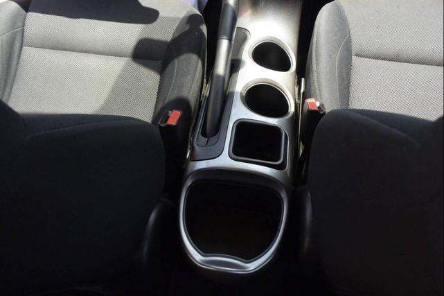 Photo of 2014 Gray Nissan Juke