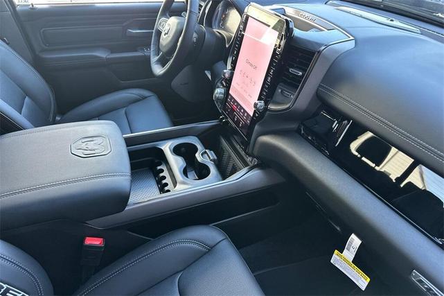 Photo of 2026 Diamond Black Crystal Pearl Coat RAM 1500