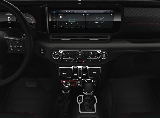 Photo of 2025 Black Clear Coat Jeep Wrangler