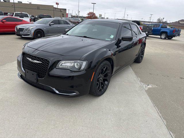 2019 Chrysler 300