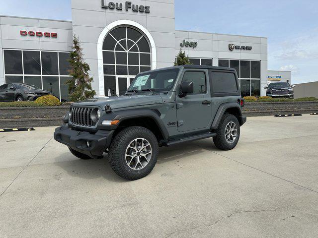 Photo of 2025 Anvil Clearcoat Jeep Wrangler