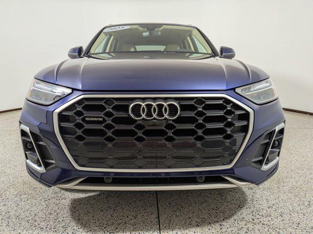 Photo of 2025 Navarra Blue Metallic Audi Q5